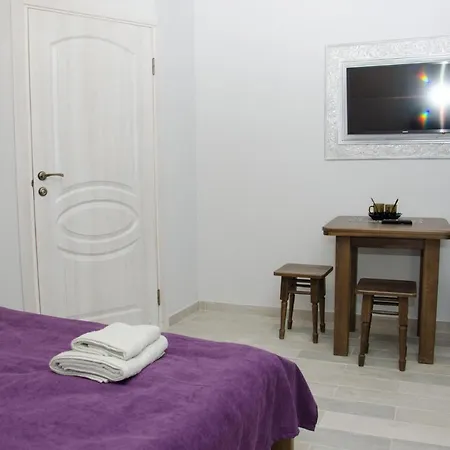 Otel ластівчине гніздо