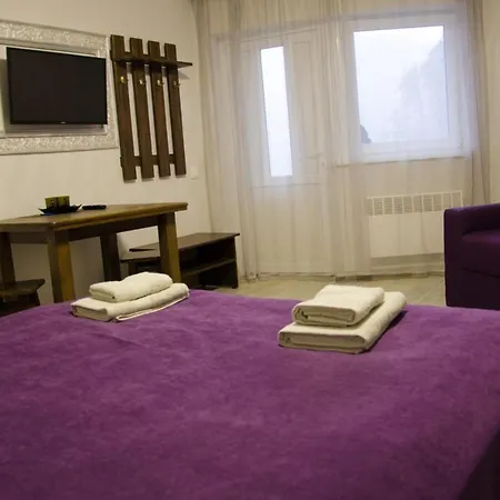 ластівчине гніздо Hotel