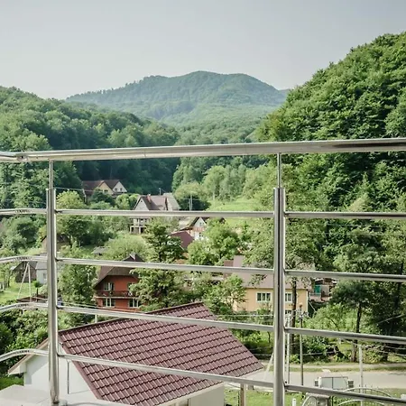 Hotel ластівчине гніздо Szajan