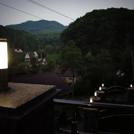 Otel ластівчине гніздо